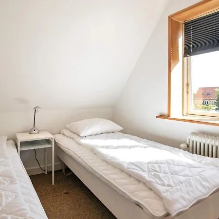 4 Person Holiday In